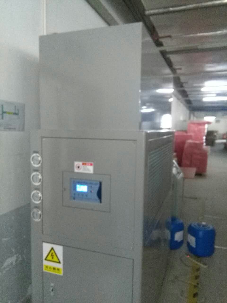 電子廠專用風(fēng)冷式冷水機(jī)